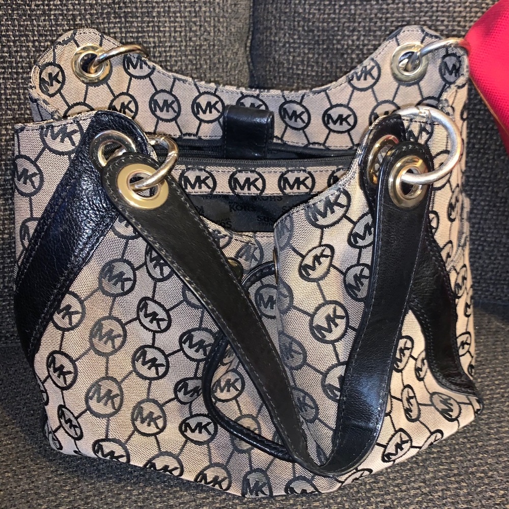 Michael Kors purse